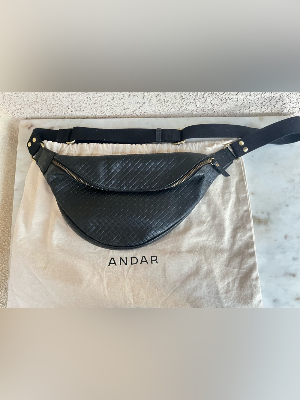ANDAR Tatum black handbag